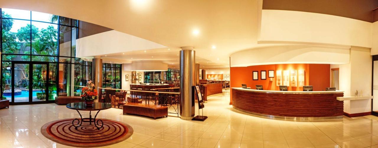 Garden Court Hatfield Otel Pretoria-Noord Dış mekan fotoğraf